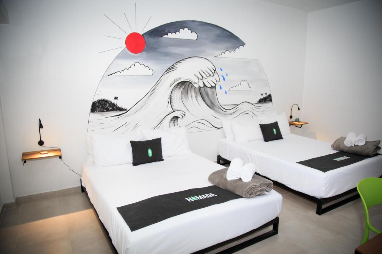 Nomada Beach Hostel- Isla Verde ซานฮวน ภายนอก รูปภาพ