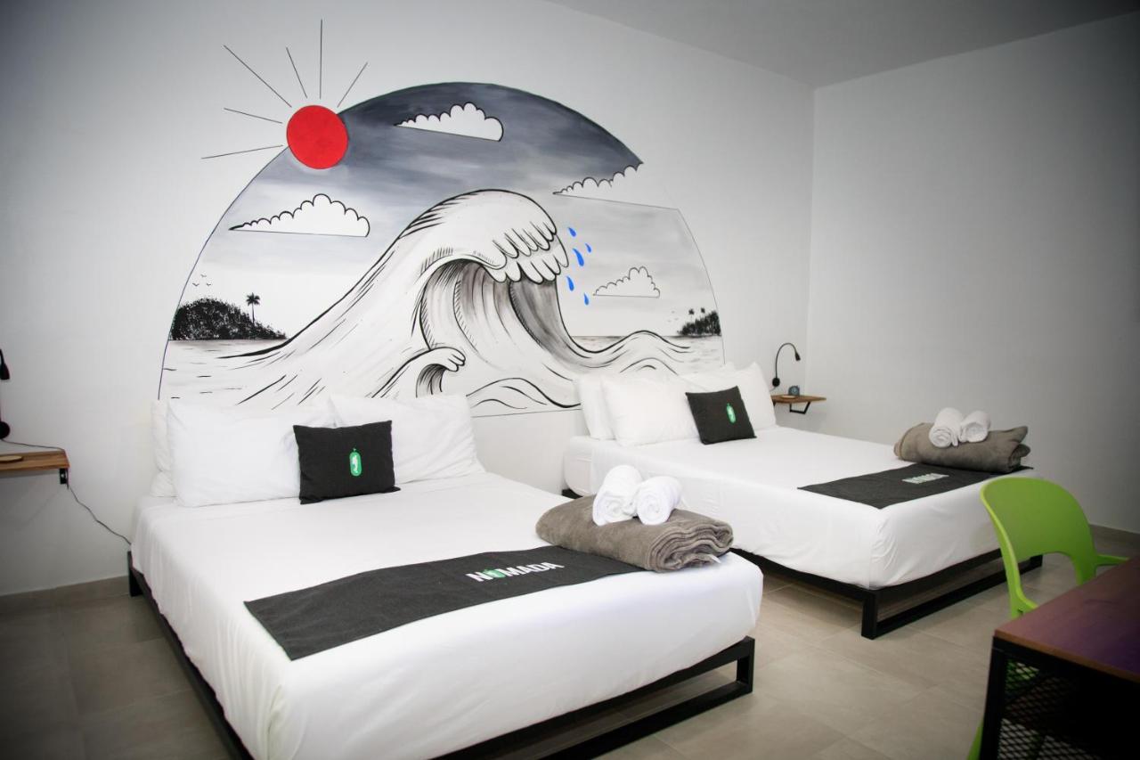 Nomada Beach Hostel- Isla Verde ซานฮวน ภายนอก รูปภาพ